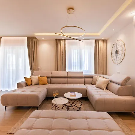 Avorio, Brac Apartman