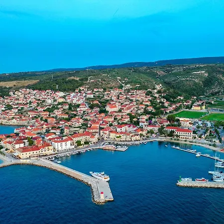 Avorio, Brac Appartamento *